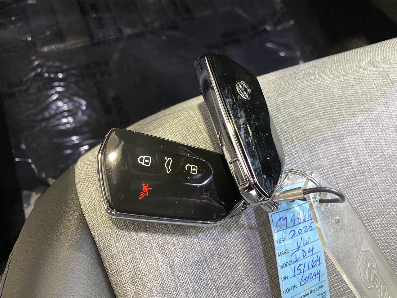 Volkswagen ID.4 Pro AWD 2025