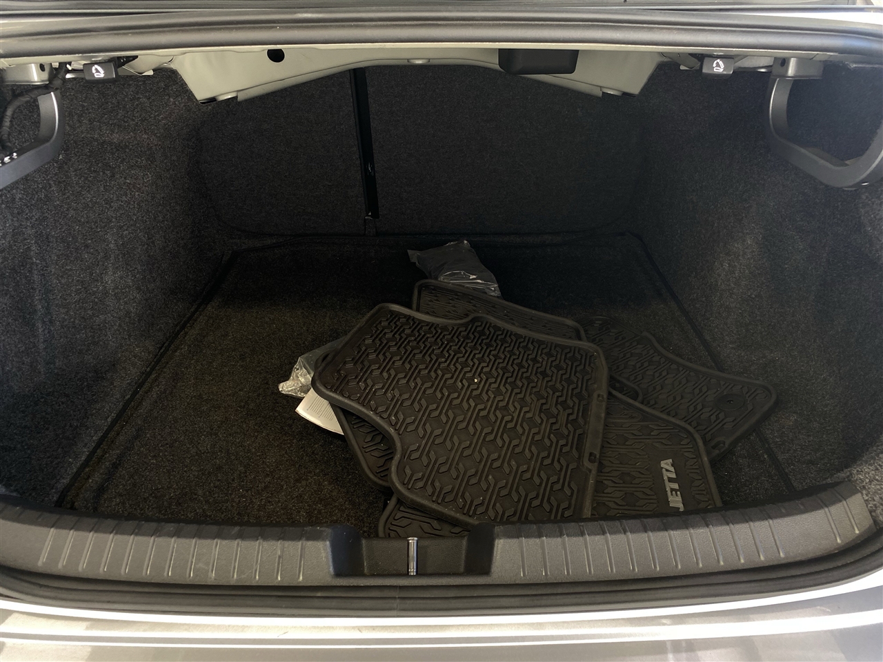 Volkswagen Jetta SE 2022