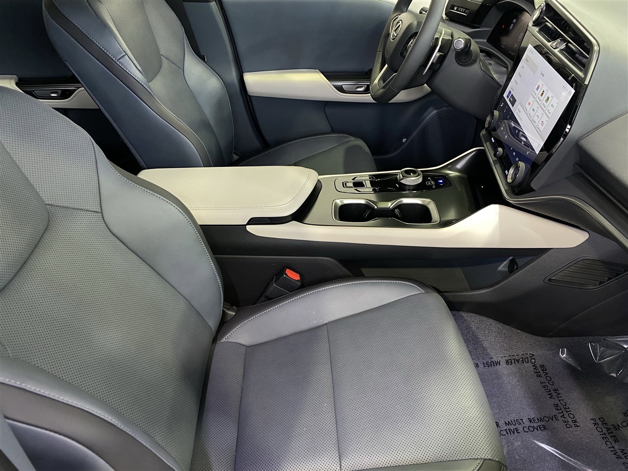 Lexus RZ 300e Premium w/18" Wheels 2024