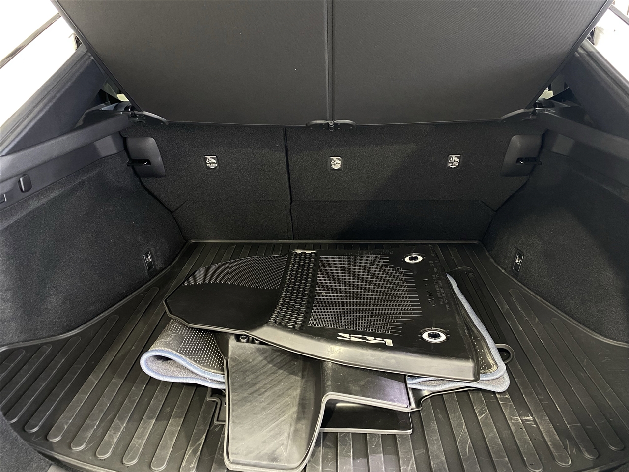 Lexus RZ 300e Premium w/18" Wheels 2024