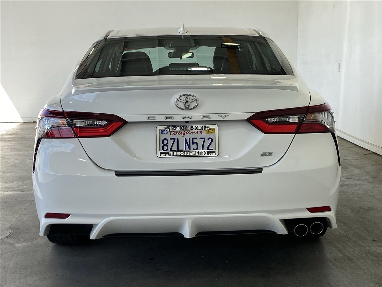Toyota Camry SE 2022