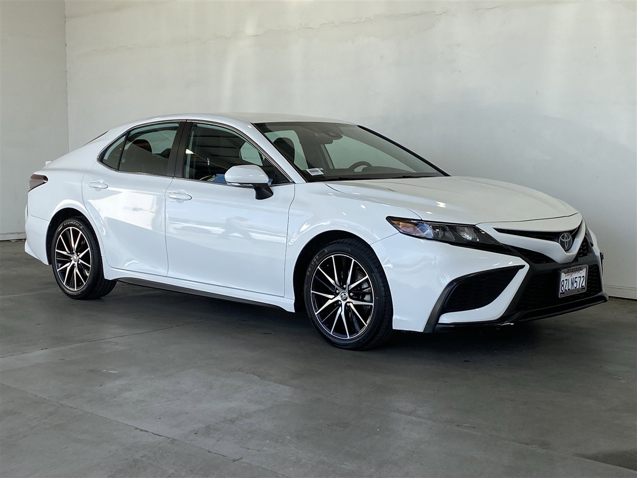 Toyota Camry SE 2022