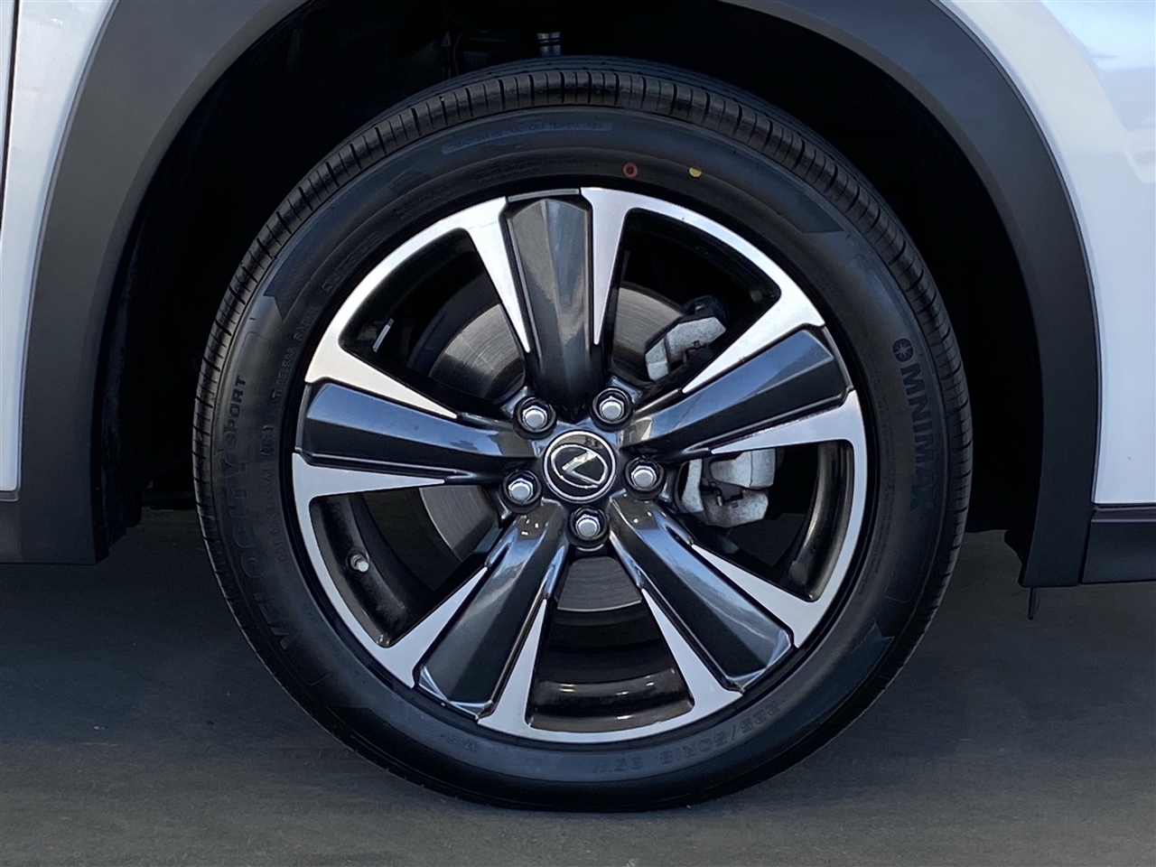 Lexus UX 200 Base 2021