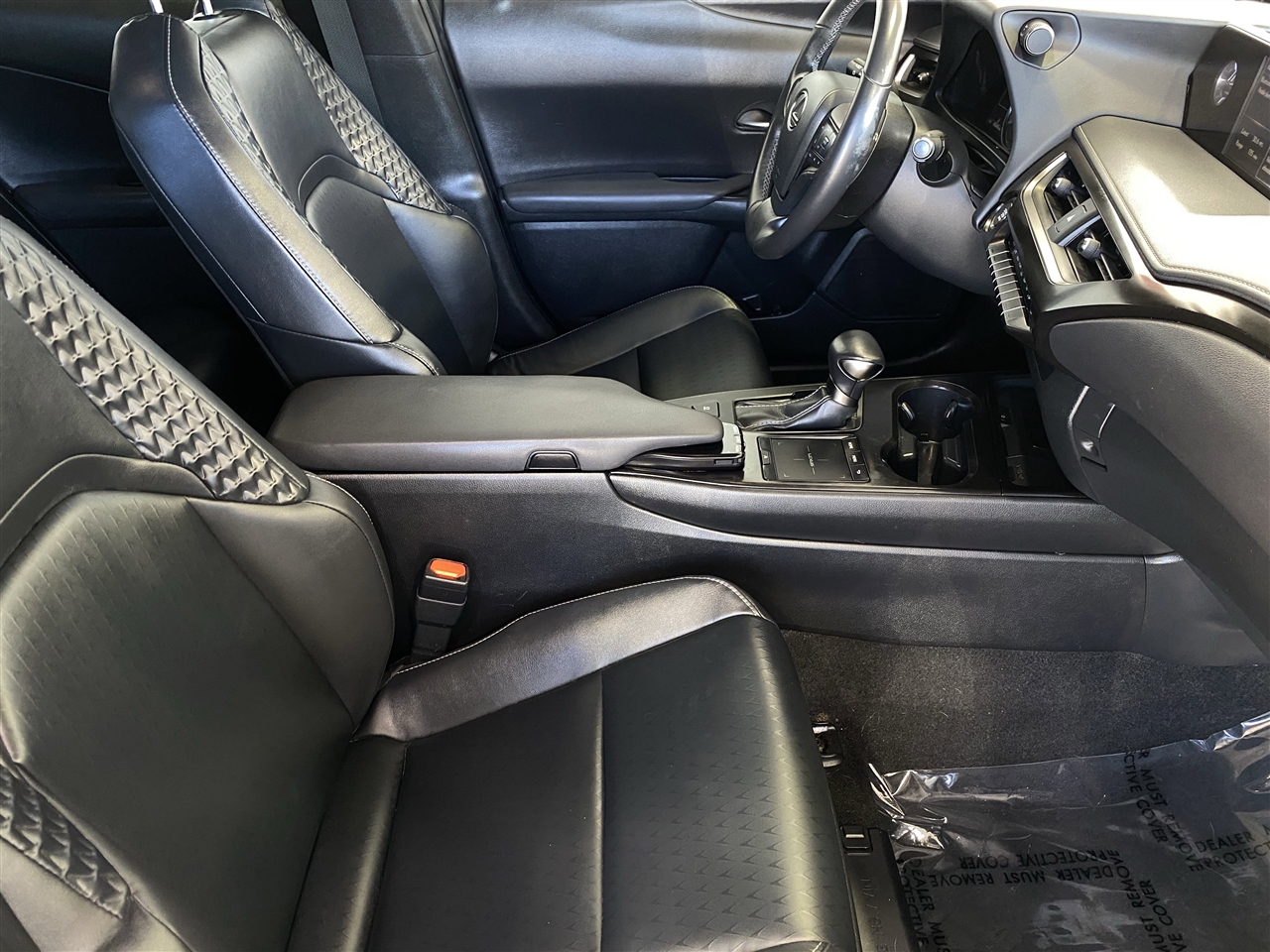 Lexus UX 200 Base 2021