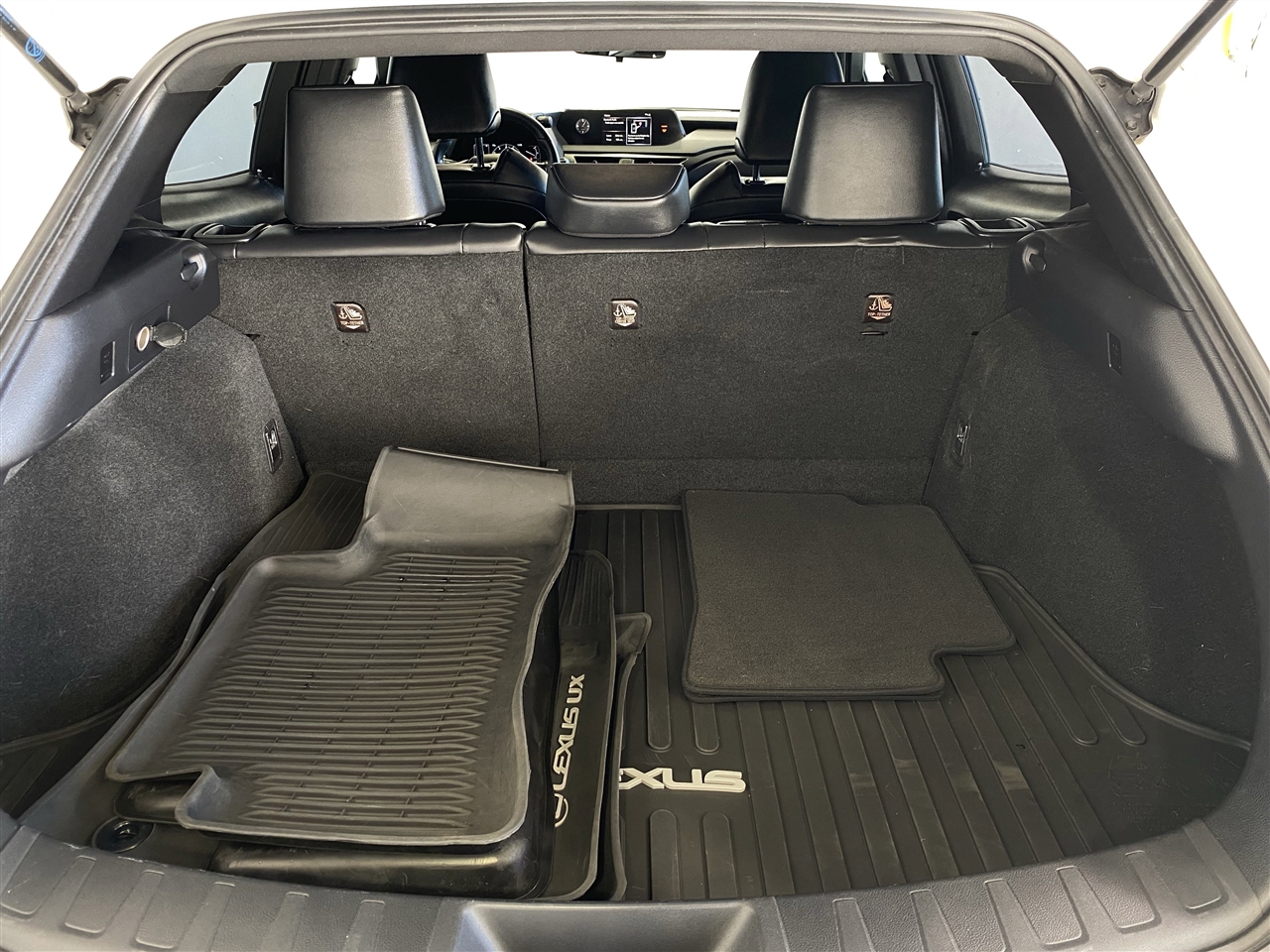 Lexus UX 200 Base 2021