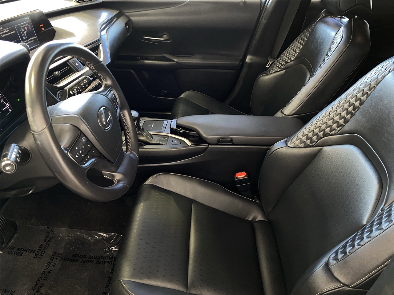 Lexus UX 200 Base 2021