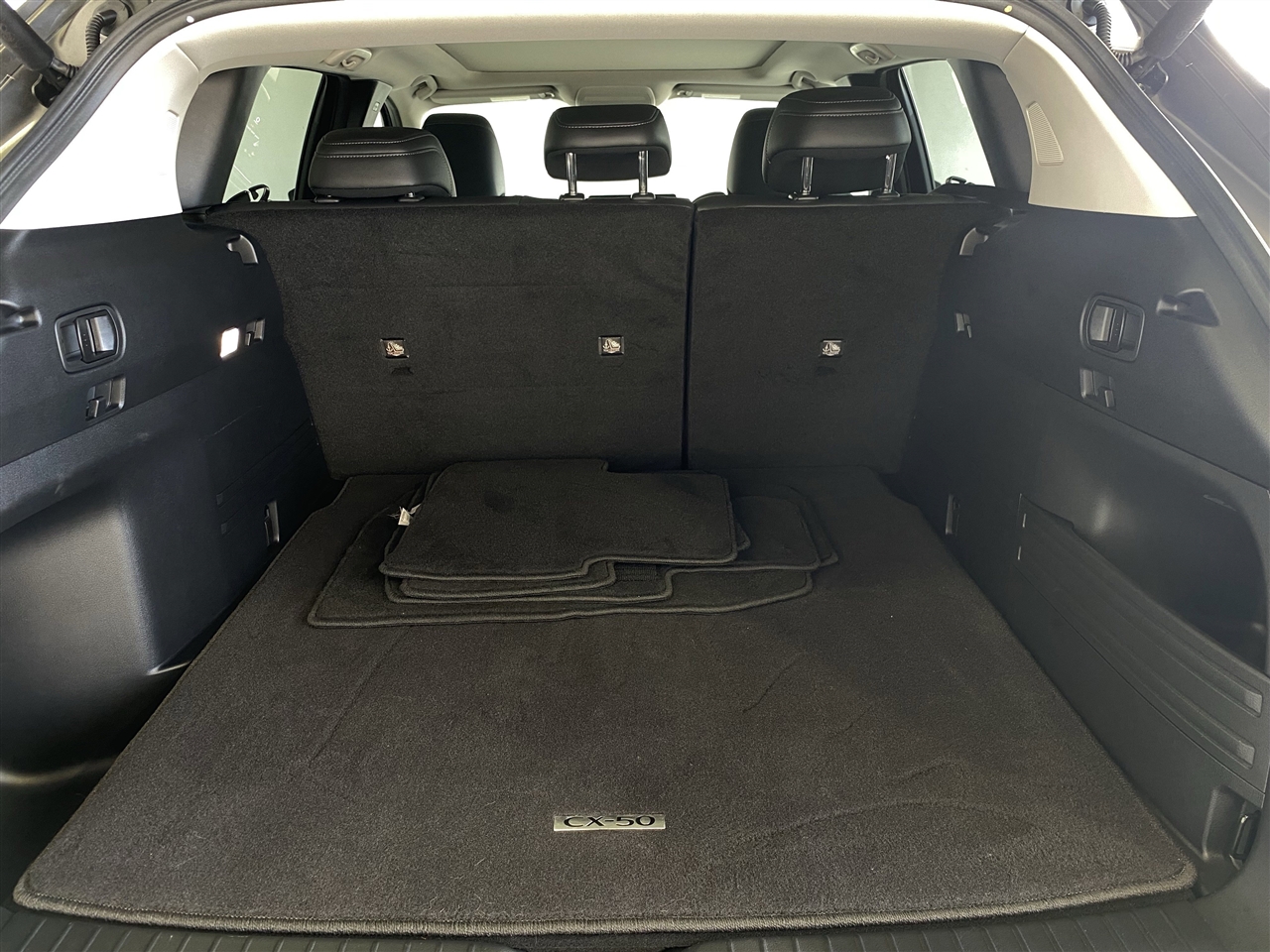 Mazda CX-50 Hybrid Premium 2025