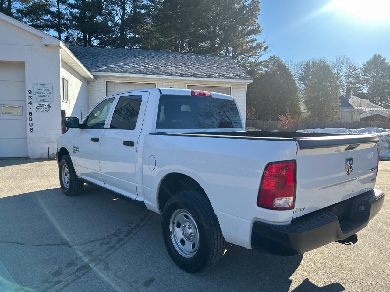 RAM 1500 Classic Tradesman Crew Cab SWB 4WD 2019