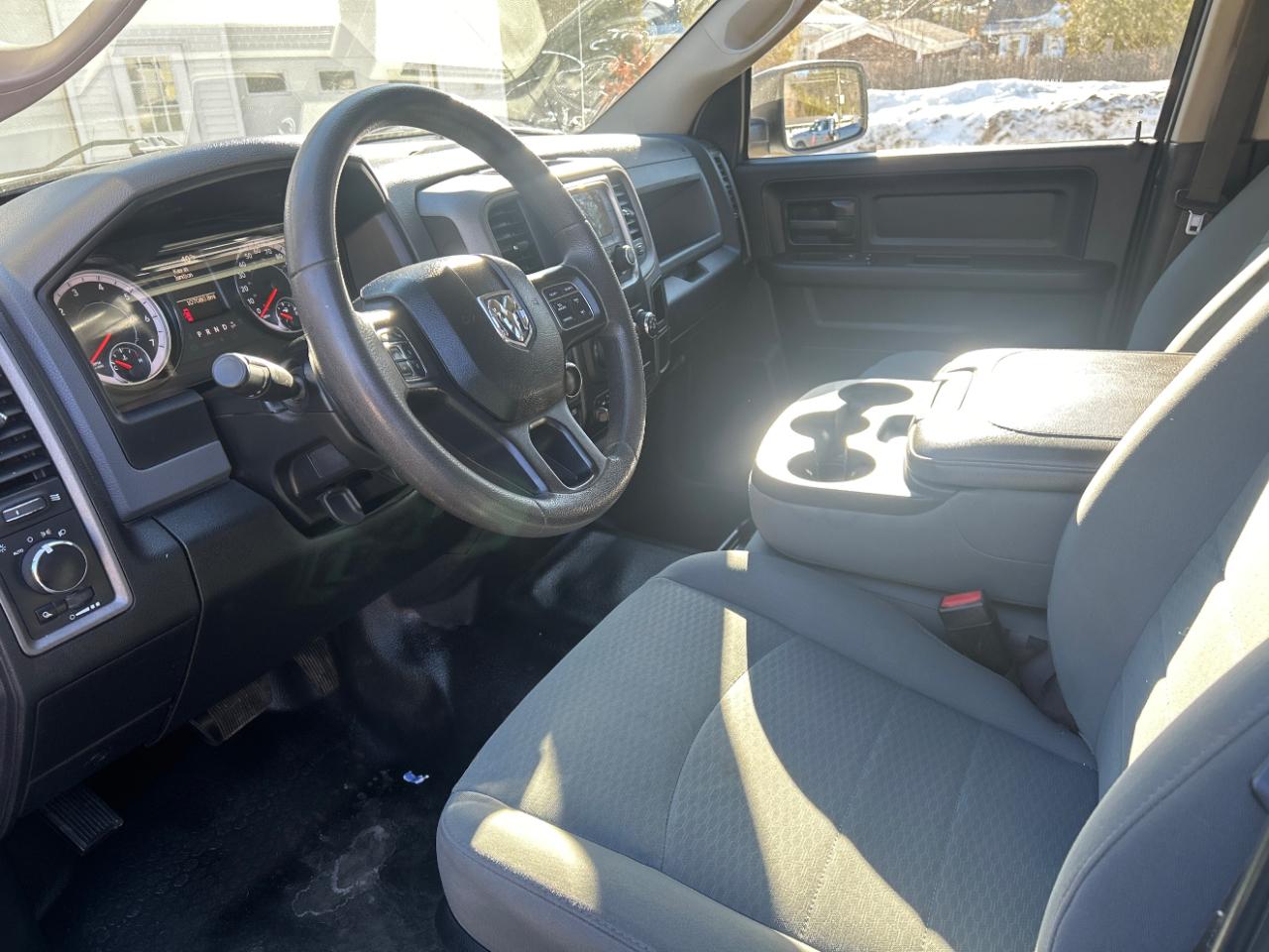 RAM 1500 Classic Tradesman Crew Cab SWB 4WD 2019