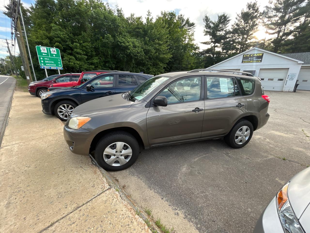 Toyota RAV4 Base I4 4WD 2009