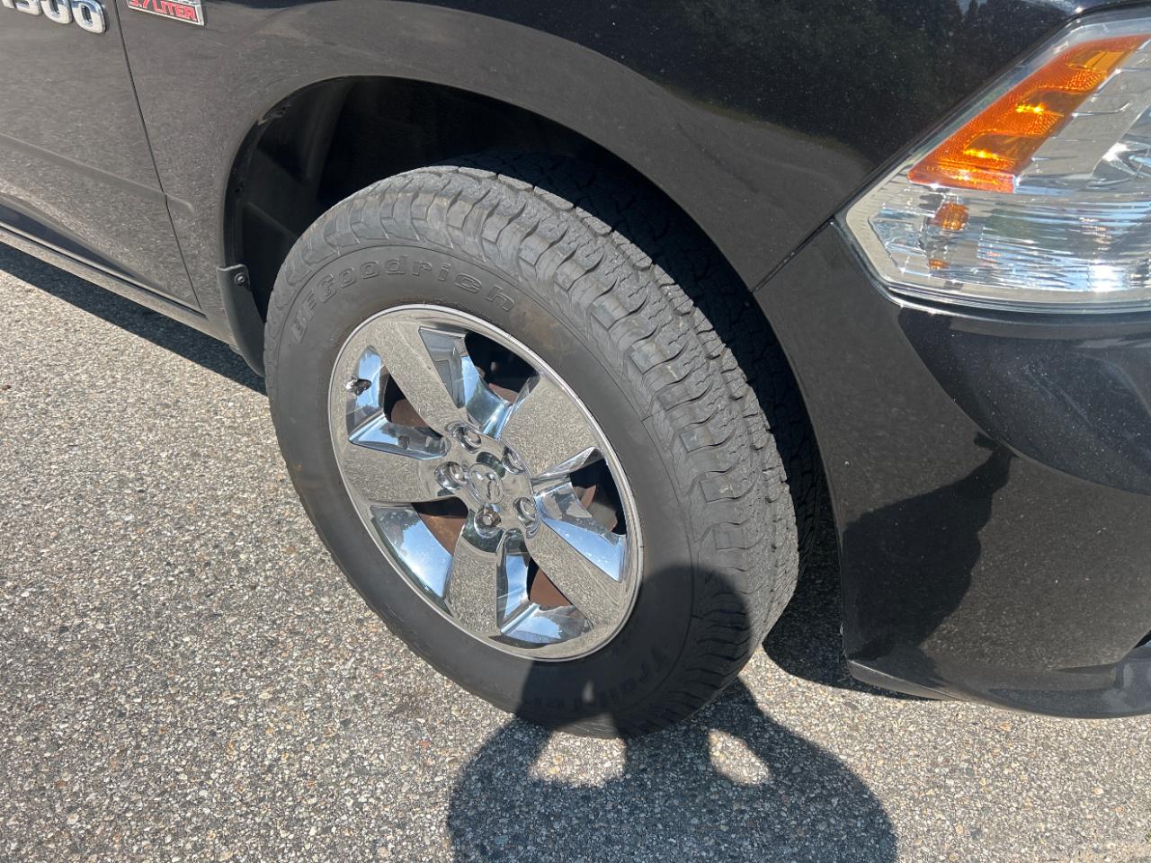 RAM 1500 Tradesman Quad Cab 4WD 2018