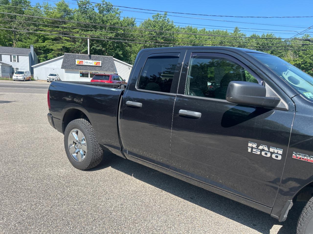RAM 1500 Tradesman Quad Cab 4WD 2018