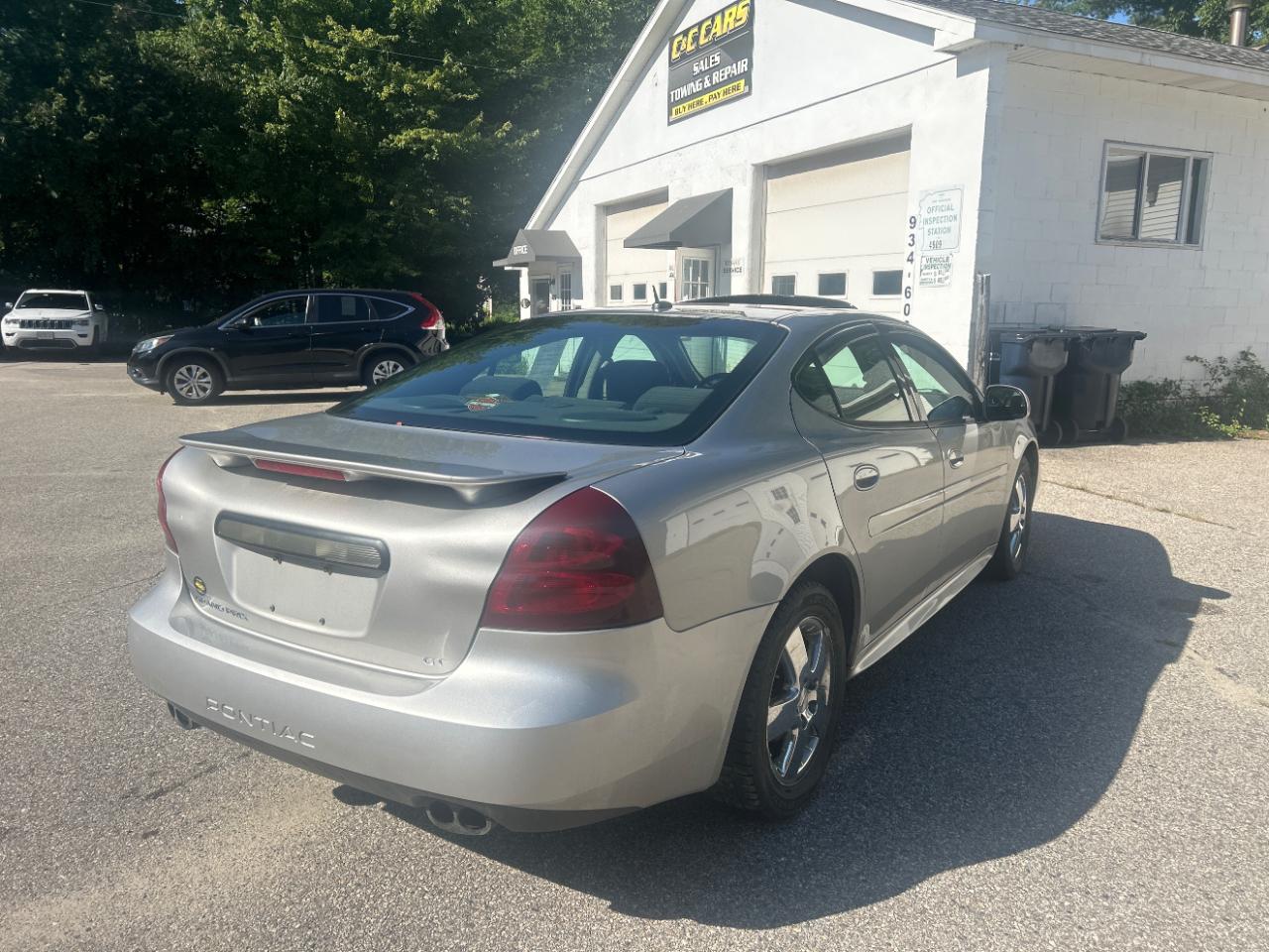 Pontiac Grand Prix GT sedan 2007