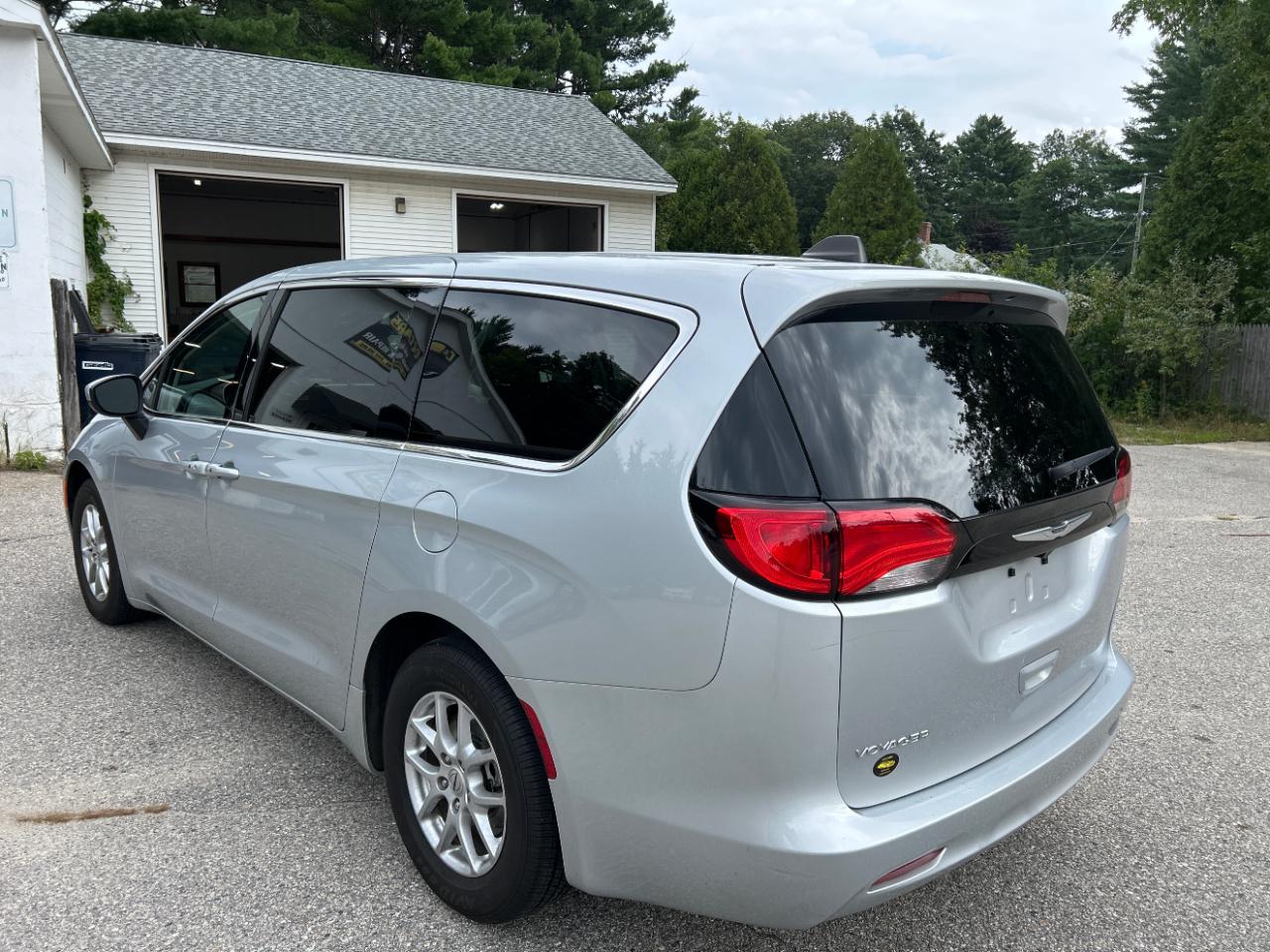 Chrysler Voyager LX 2023