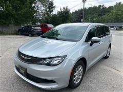 2023 Chrysler Voyager 