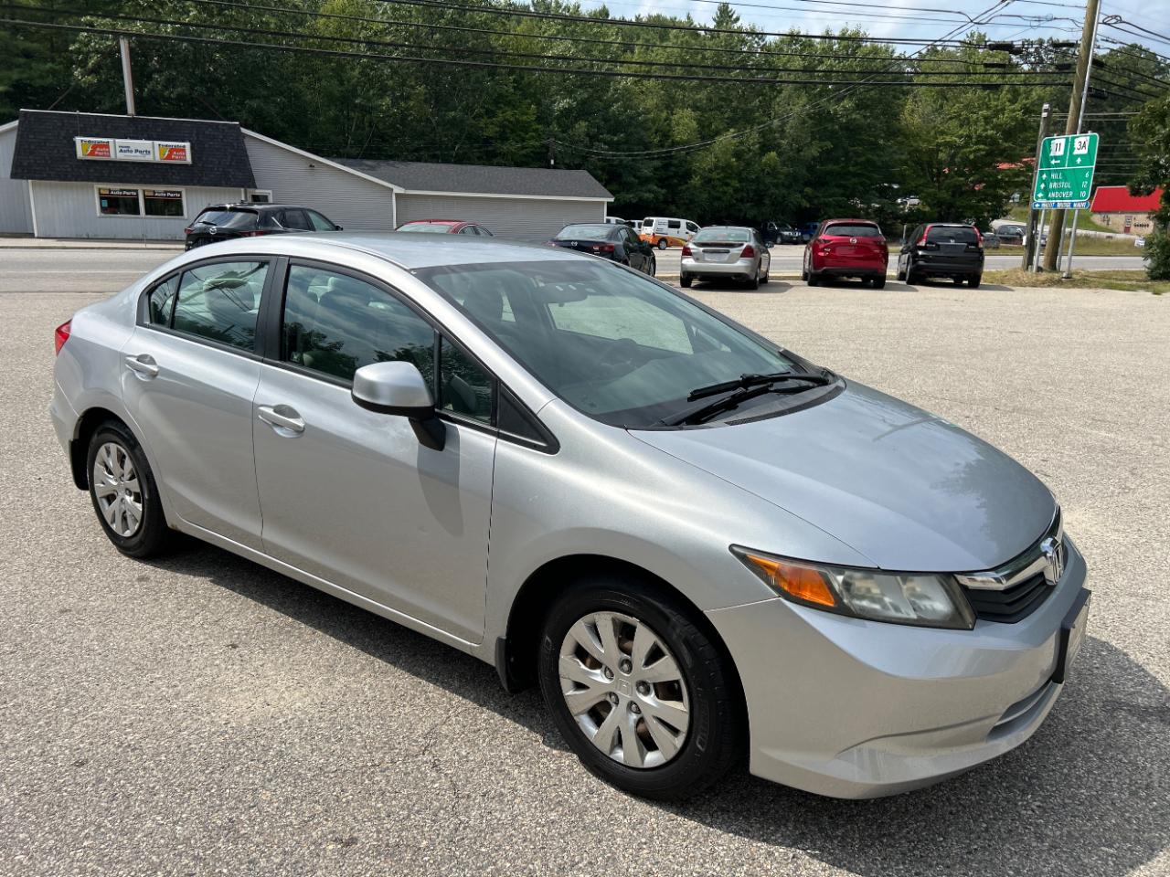 Honda Civic LX Sedan 5-Speed AT 2012