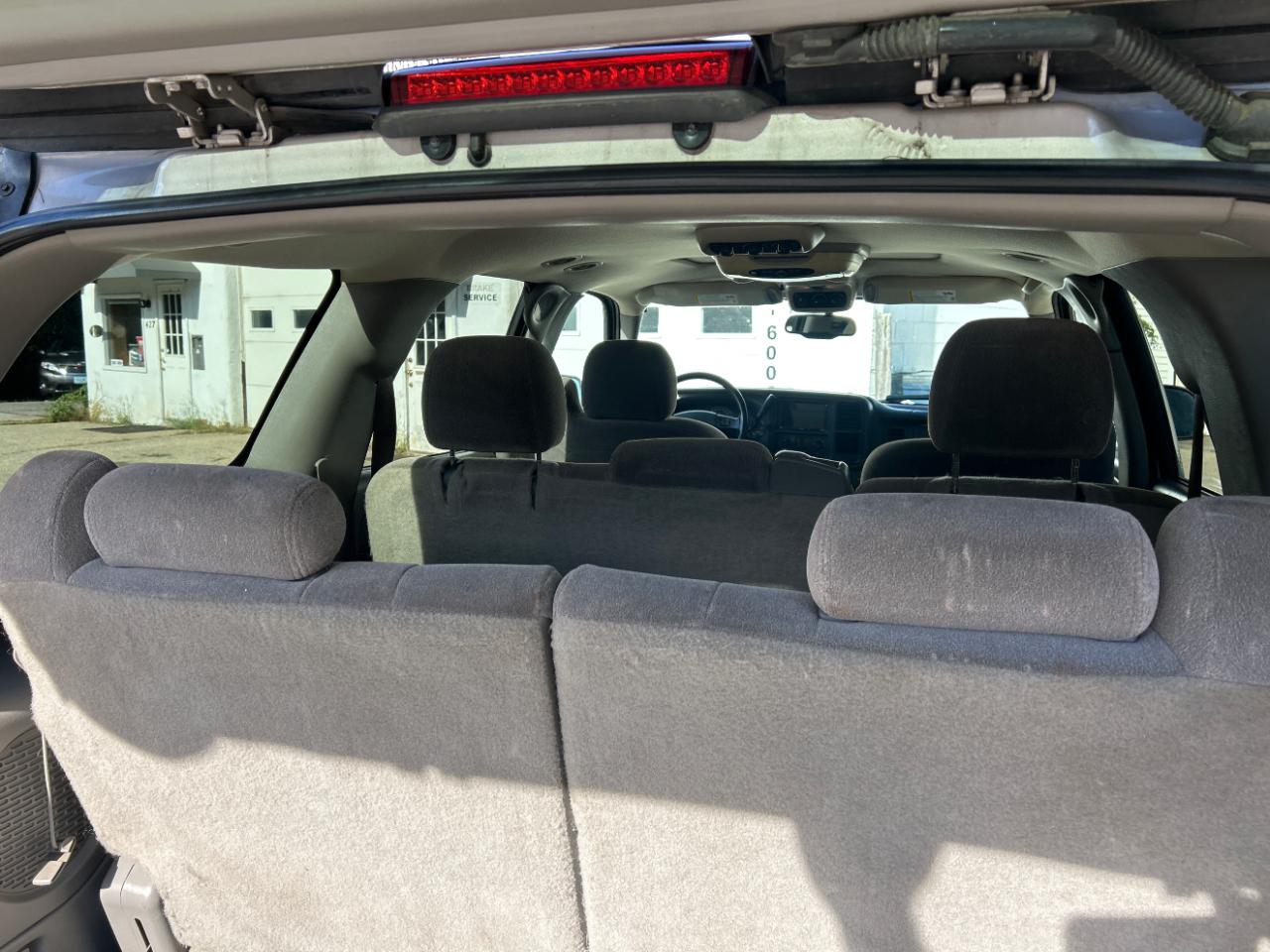 Chevrolet Tahoe 2WD 2005