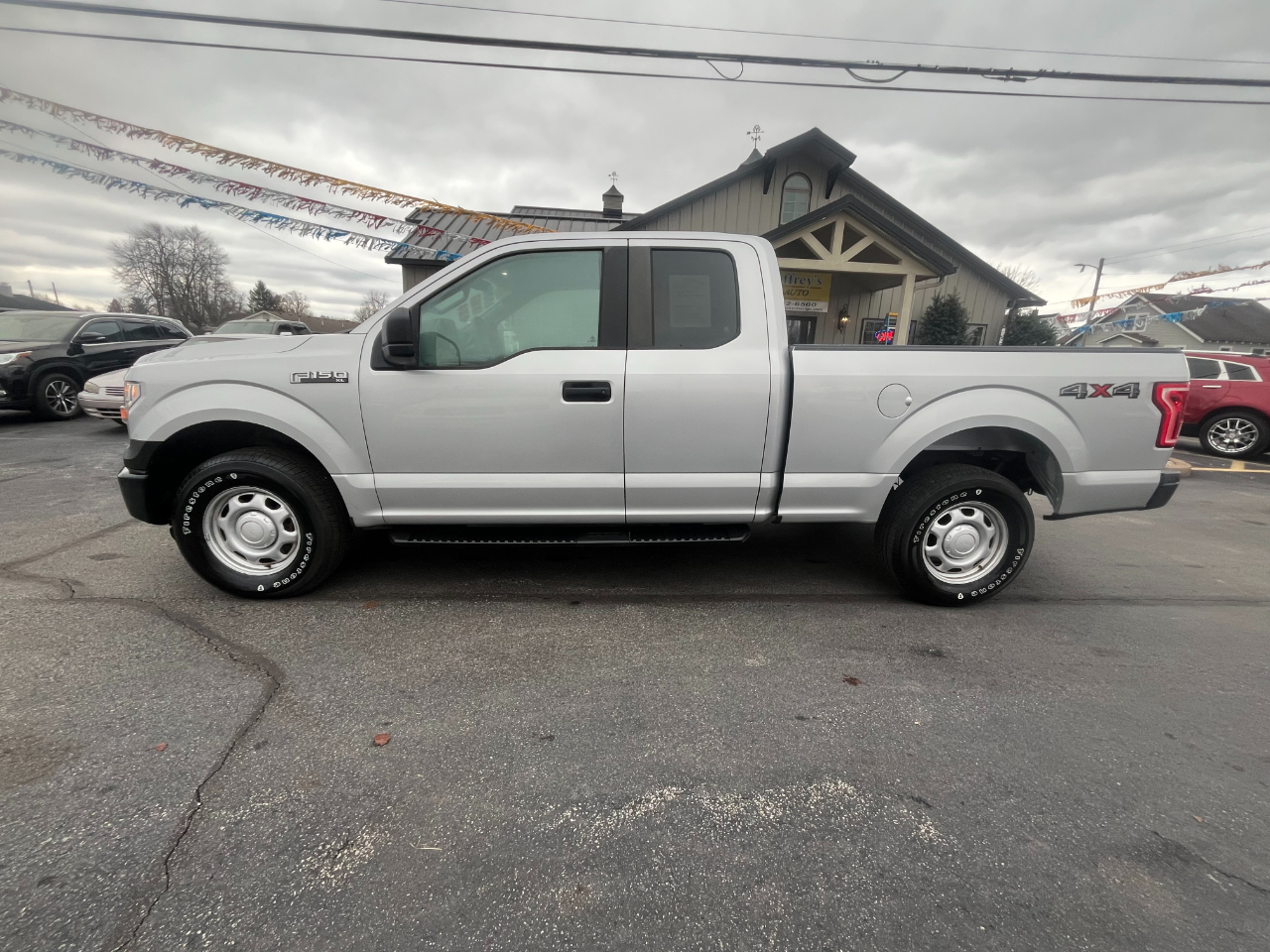 2015 Ford F-150 XLT photo 3