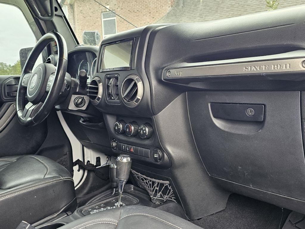 Jeep Wrangler  2014