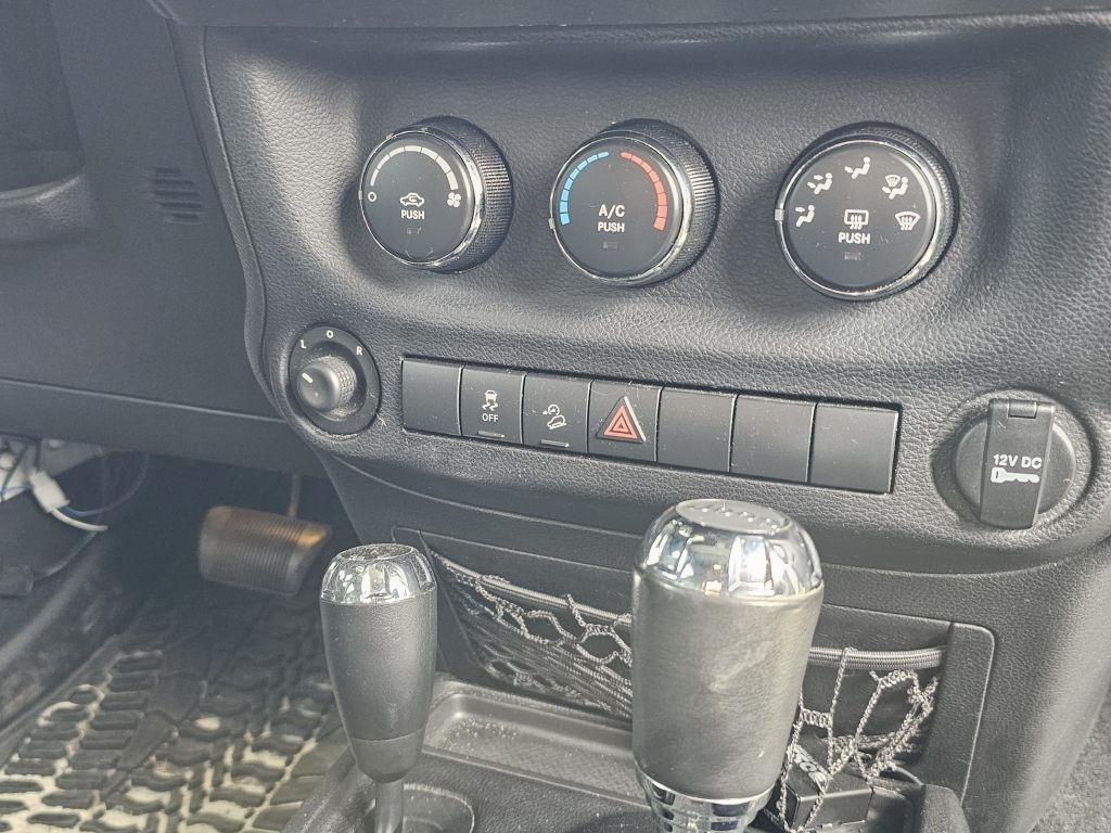 Jeep Wrangler  2014