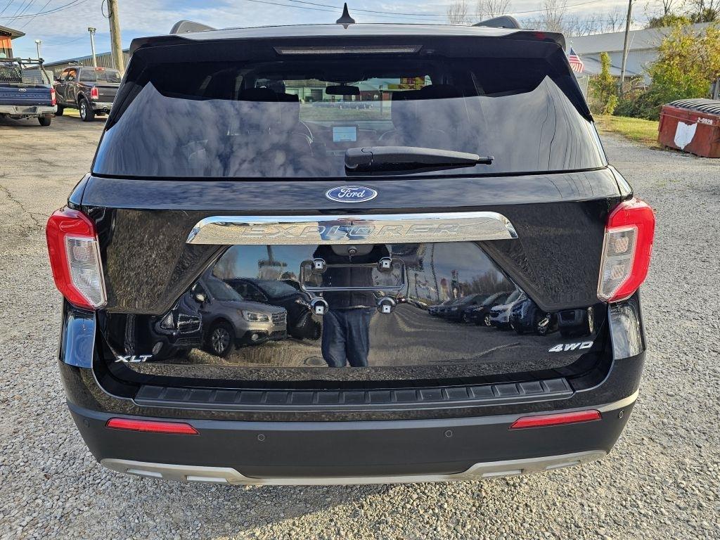 Ford Explorer XLT AWD 2021
