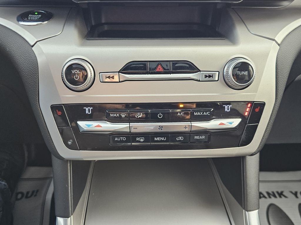 Ford Explorer XLT AWD 2021