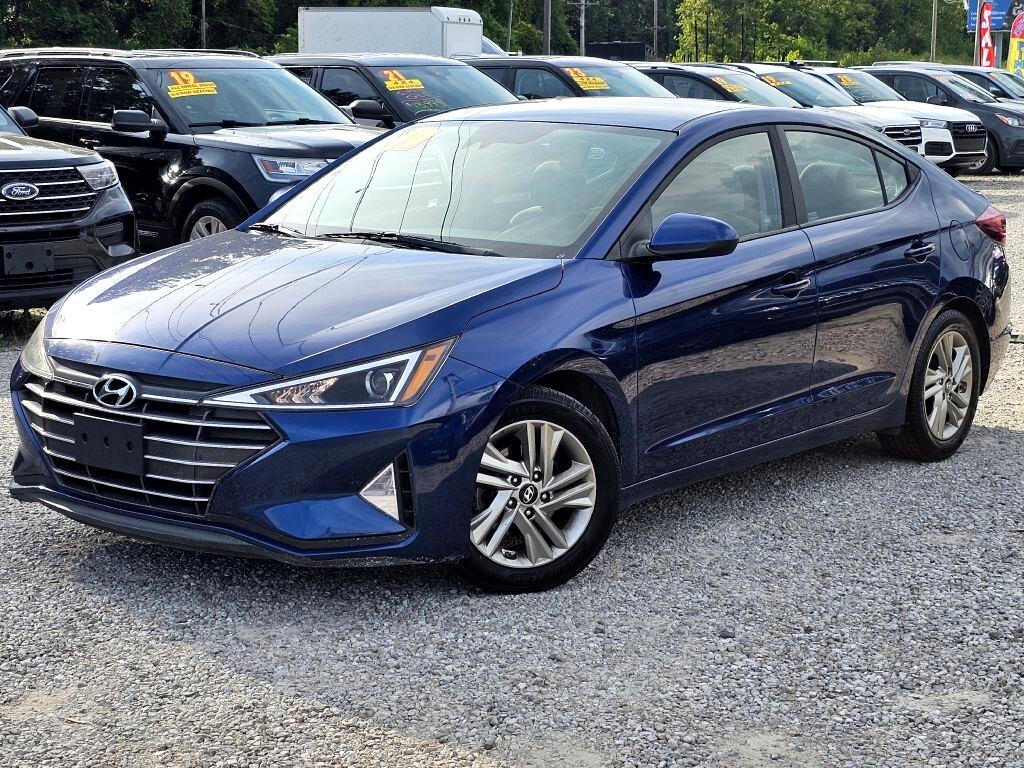 2019 Hyundai Elantra SEL's photo