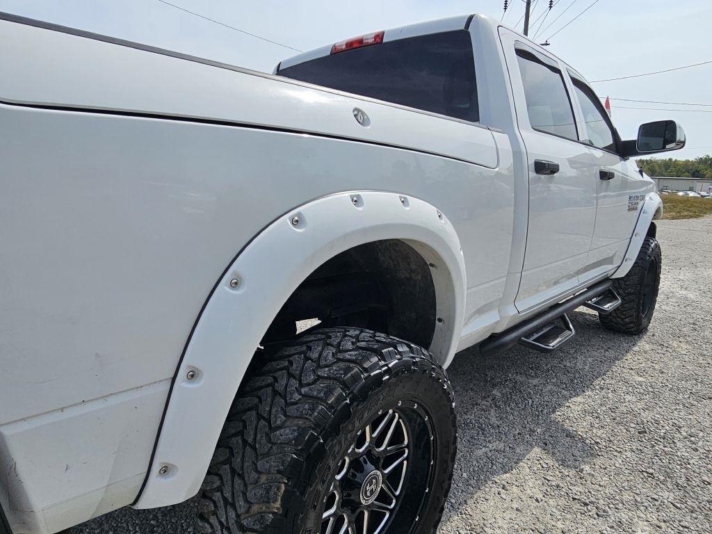 RAM 2500 Tradesman Crew Cab SWB 4WD 2016