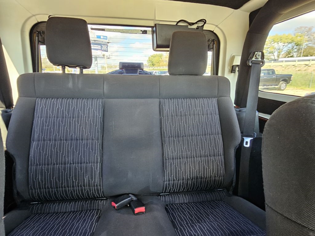 Jeep Wrangler Sport 4WD 2011 Jeep Wrangler Sport 4WD 2011