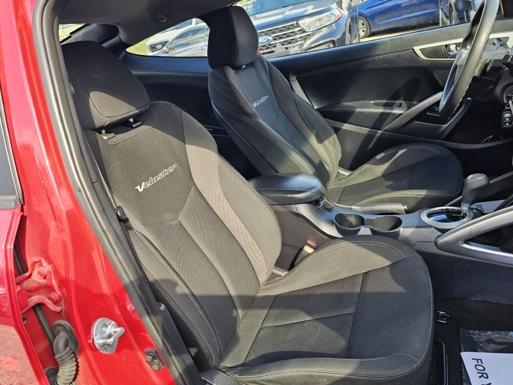 Hyundai Veloster 3dr Cpe Auto 2016 Hyundai Veloster 3dr Cpe Auto 2016