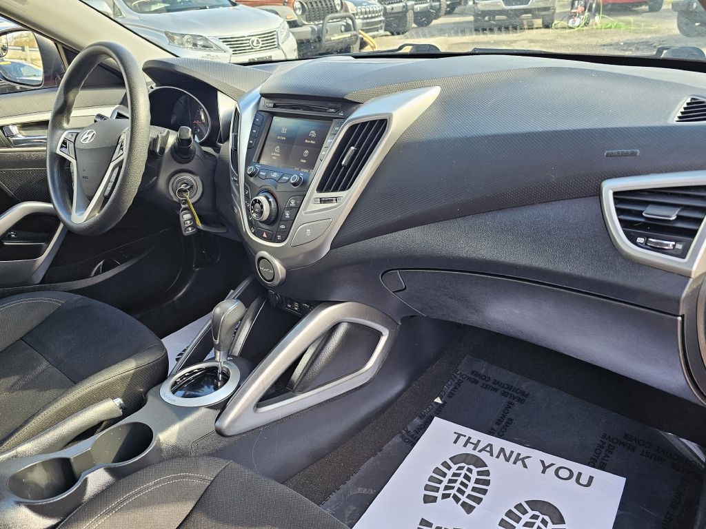 Hyundai Veloster 3dr Cpe Auto 2016 Hyundai Veloster 3dr Cpe Auto 2016