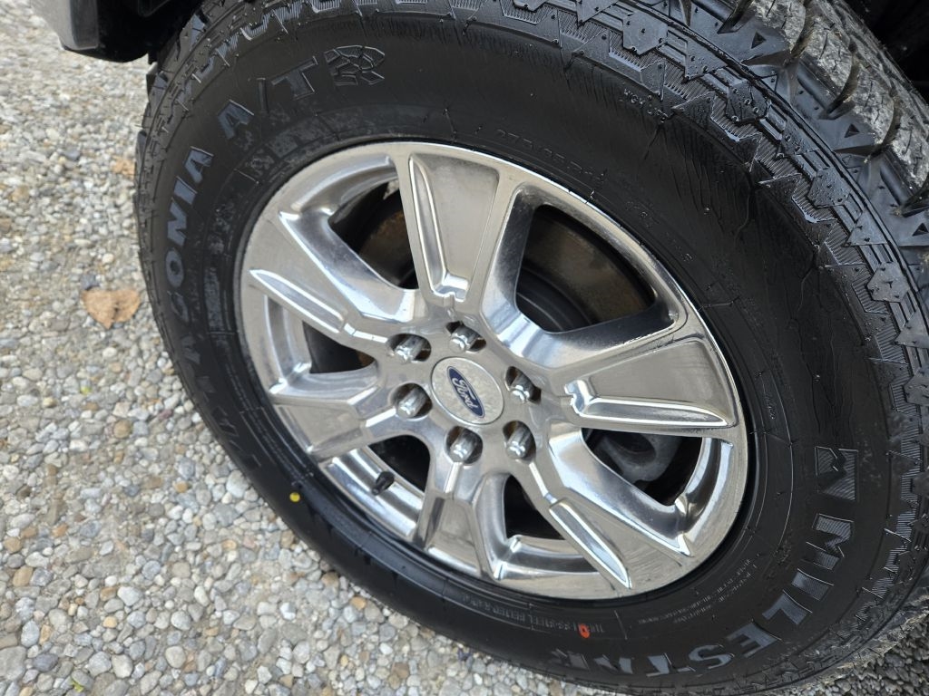 Ford F-150 Lariat SuperCrew 4WD 2016 Ford F-150 Lariat SuperCrew 4WD 2016