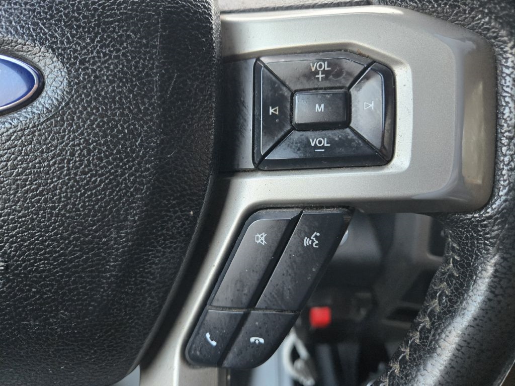 Ford F-150 Lariat SuperCrew 4WD 2016 Ford F-150 Lariat SuperCrew 4WD 2016