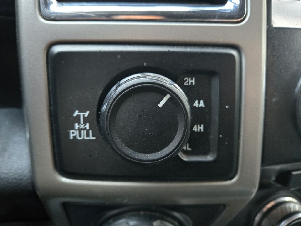 Ford F-150 Lariat SuperCrew 4WD 2016 Ford F-150 Lariat SuperCrew 4WD 2016