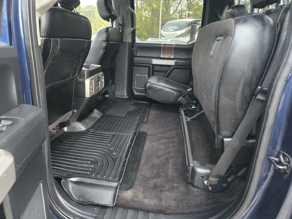 Ford F-150 Lariat SuperCrew 4WD 2016 Ford F-150 Lariat SuperCrew 4WD 2016