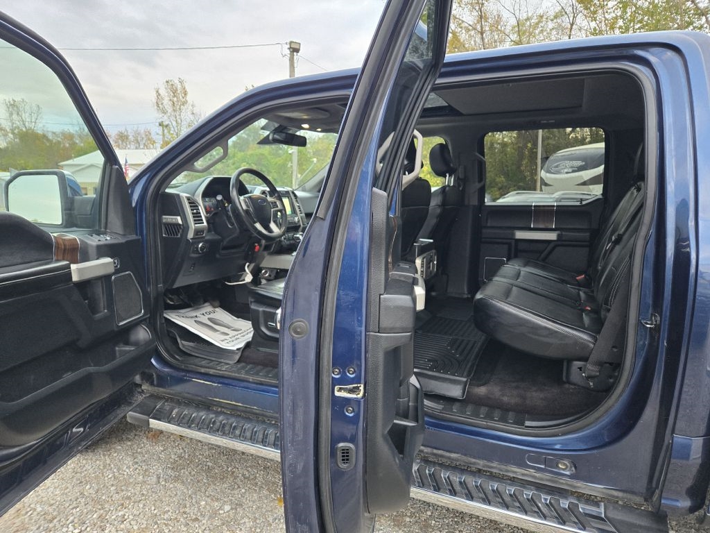 Ford F-150 Lariat SuperCrew 4WD 2016 Ford F-150 Lariat SuperCrew 4WD 2016