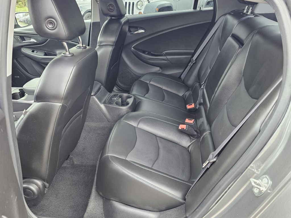Chevrolet Volt Premier w/ Standard Emission Package 2017 Chevrolet Volt Premier w/ Standard Emission Package 2017