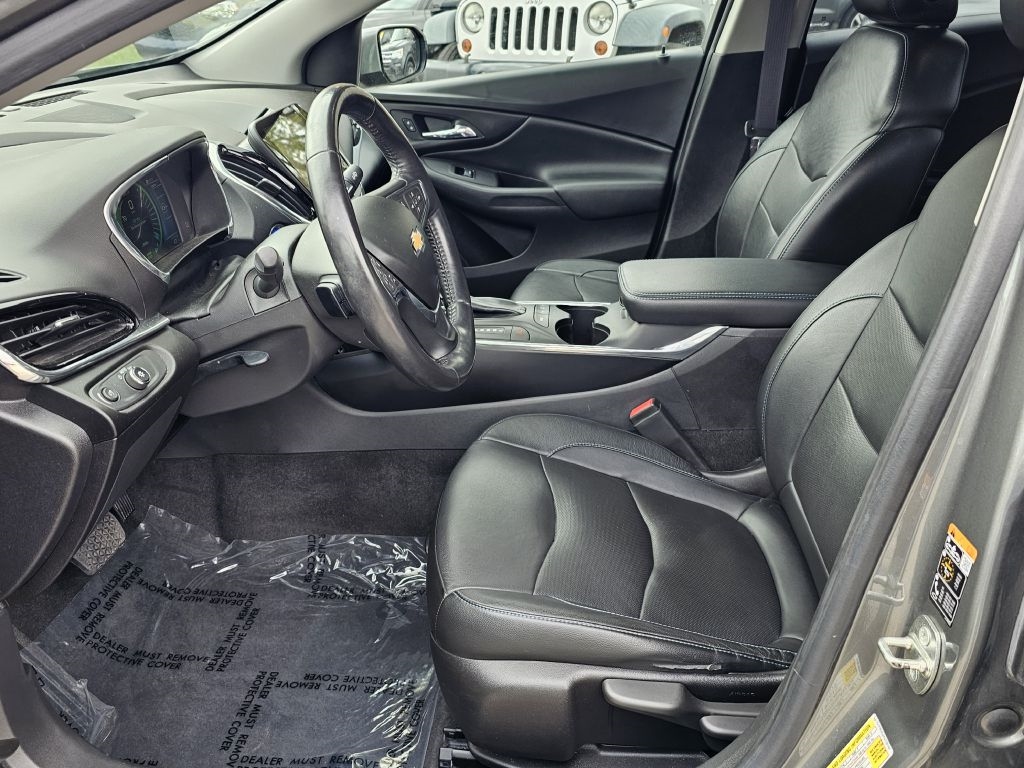 Chevrolet Volt Premier w/ Standard Emission Package 2017 Chevrolet Volt Premier w/ Standard Emission Package 2017