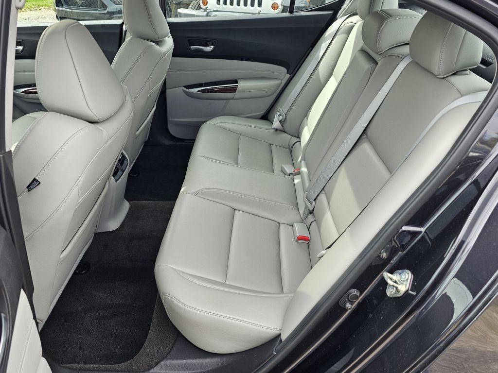 Acura TLX 9-Spd AT 2015 Acura TLX 9-Spd AT 2015