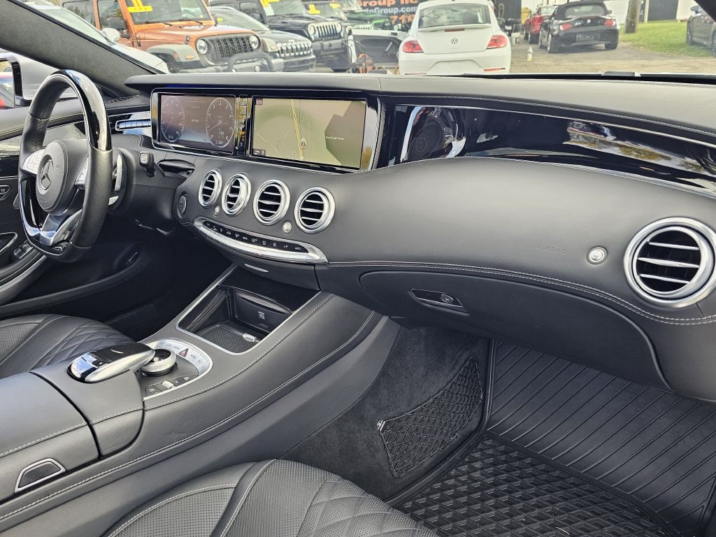 Mercedes-Benz S-Class S550 4MATIC Coupe 2015 Mercedes-Benz S-Class S550 4MATIC Coupe 2015