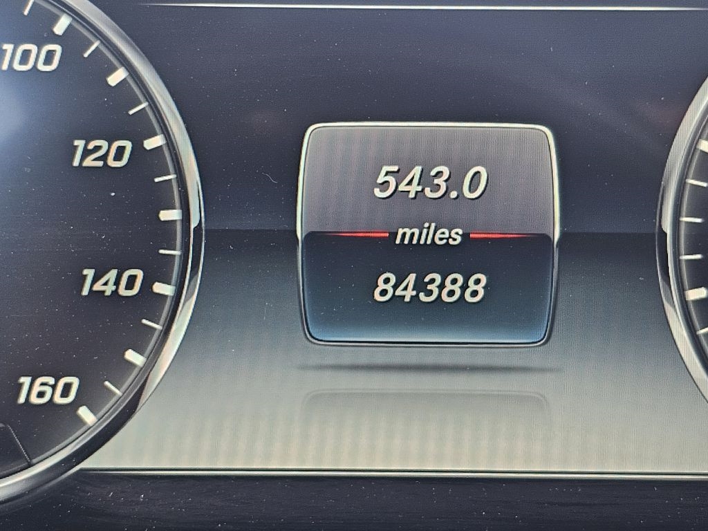 Mercedes-Benz S-Class S550 4MATIC Coupe 2015 Mercedes-Benz S-Class S550 4MATIC Coupe 2015