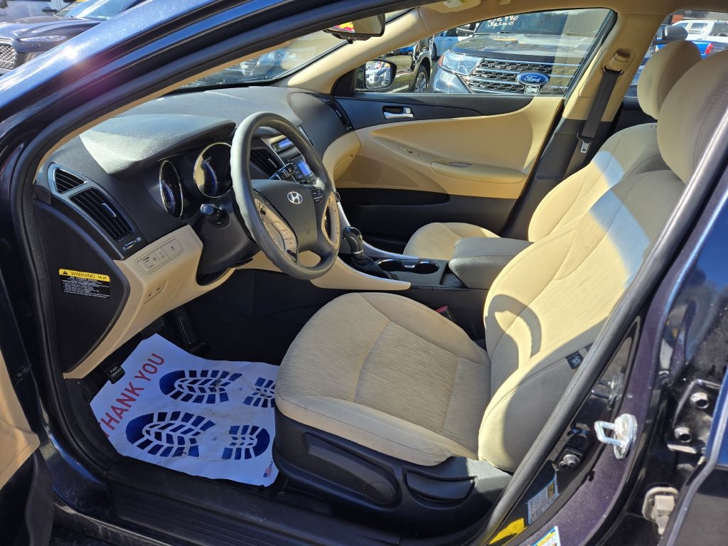 Hyundai Sonata GLS 2013 Hyundai Sonata GLS 2013