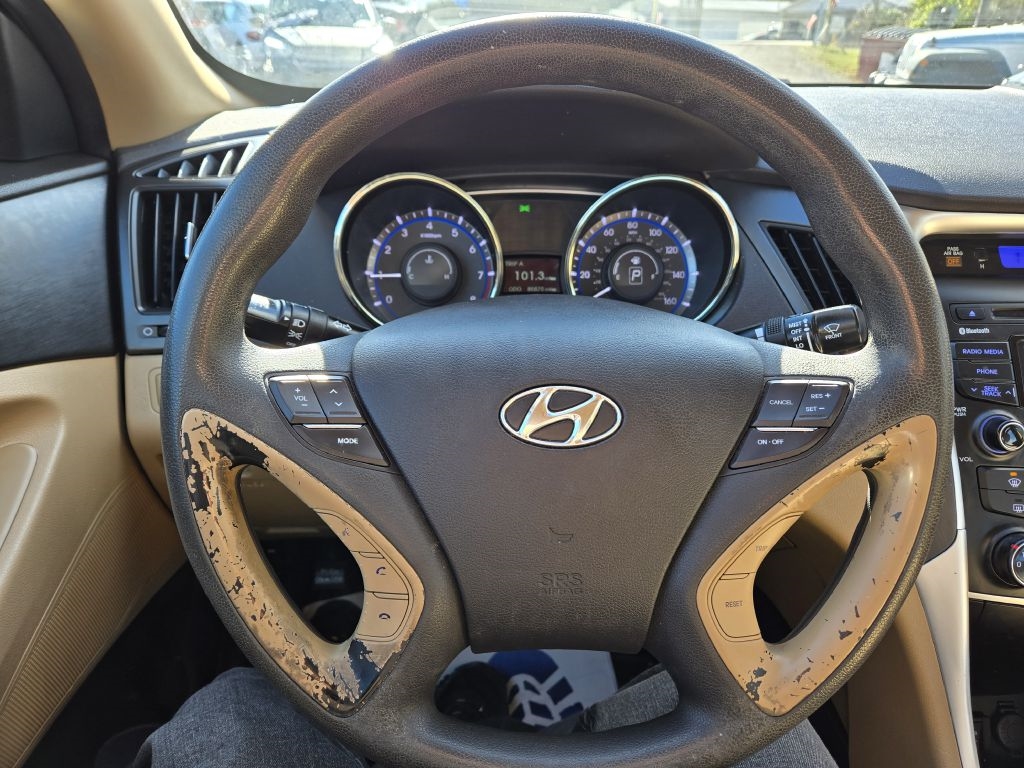 Hyundai Sonata GLS 2013 Hyundai Sonata GLS 2013