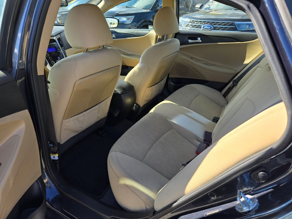 Hyundai Sonata GLS 2013 Hyundai Sonata GLS 2013