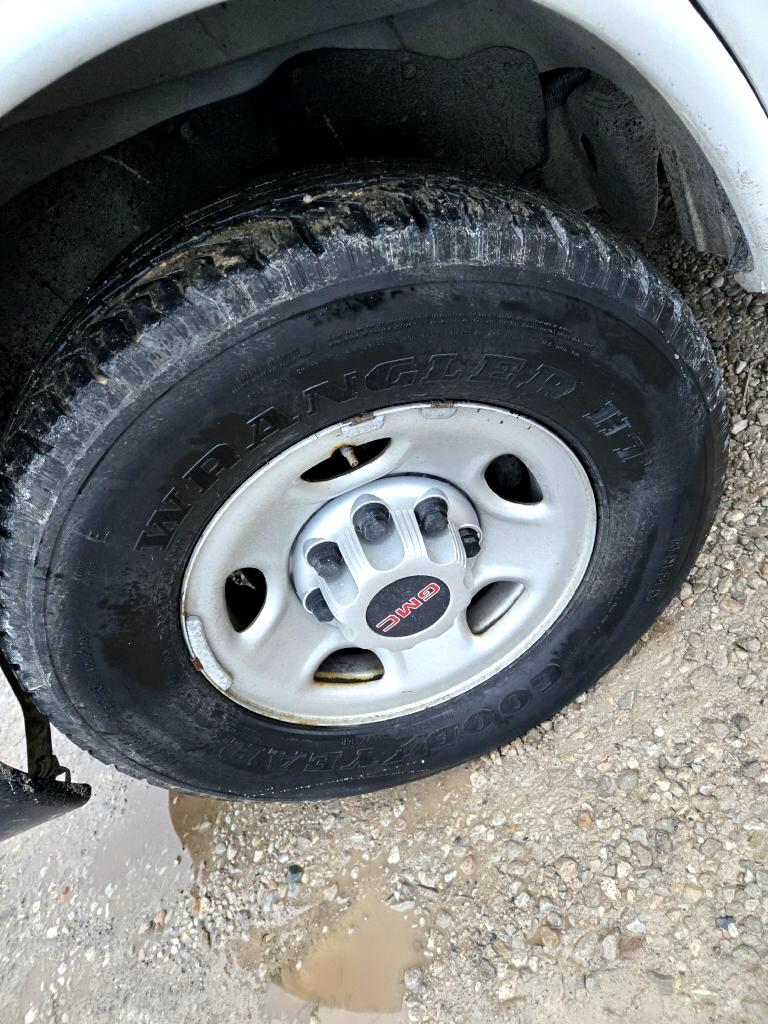 GMC Savana G2500 Cargo 2016