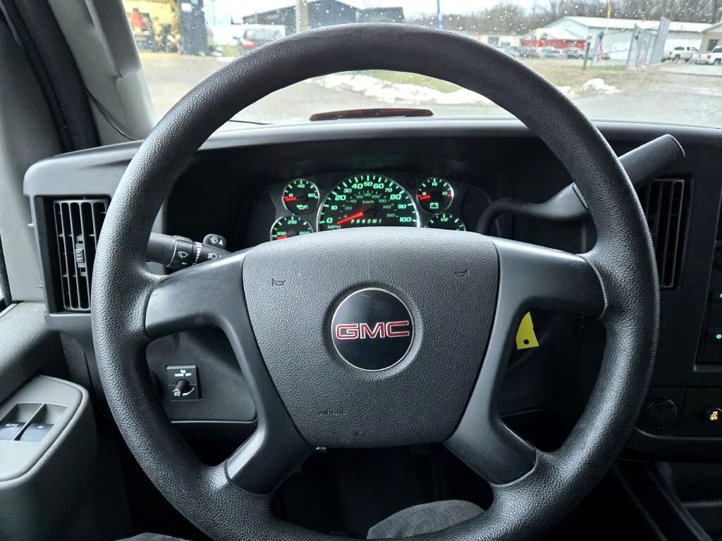 GMC Savana G2500 Cargo 2016