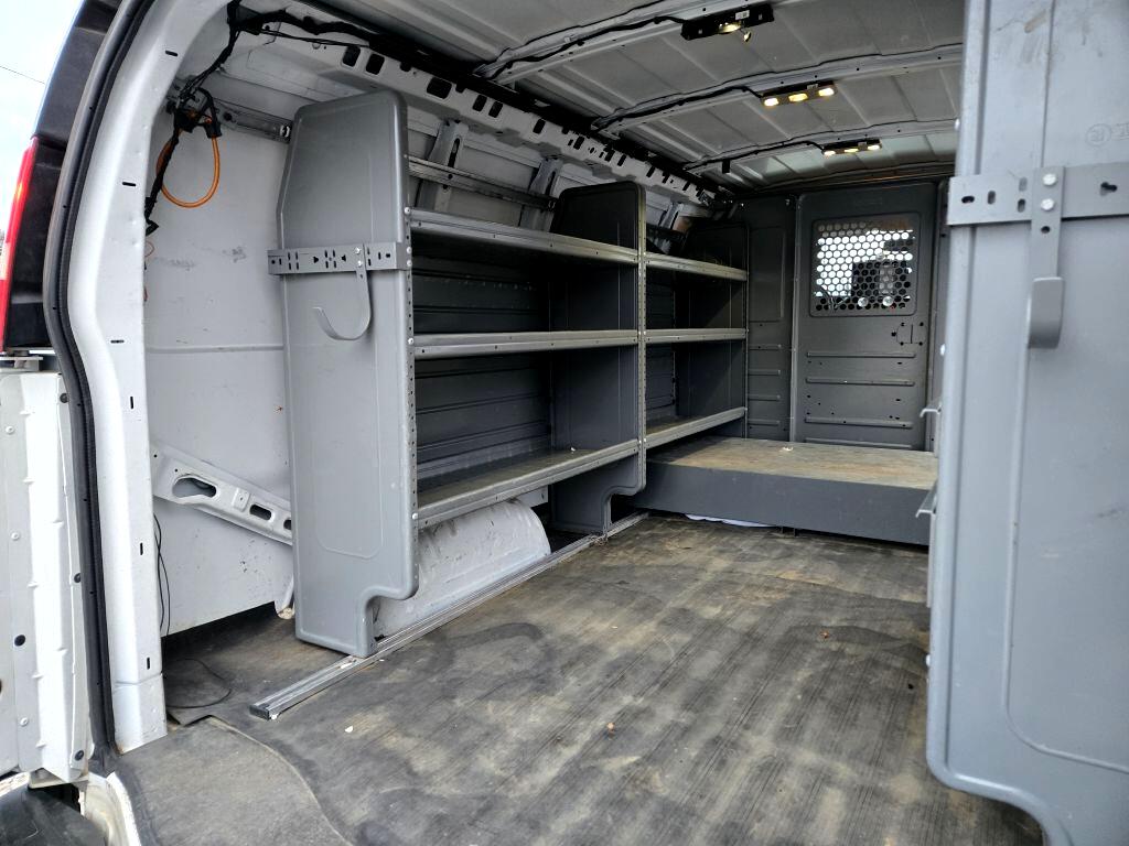 GMC Savana G2500 Cargo 2016