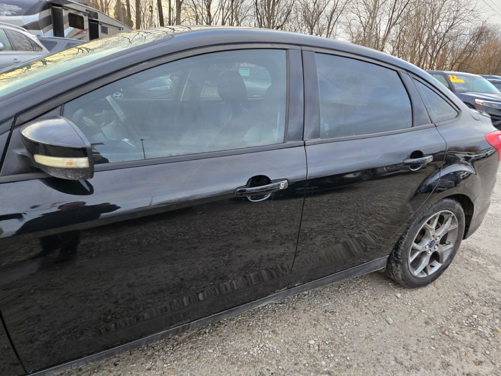 Ford Focus SE Sedan 2014