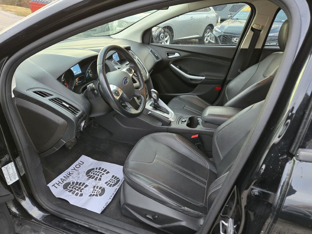 Ford Focus SE Sedan 2014