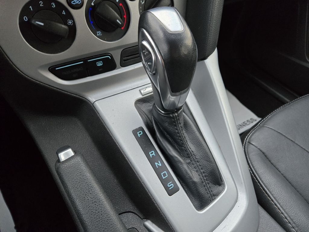 Ford Focus SE Sedan 2014